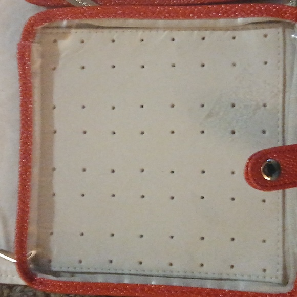 Kendra Scott Red Pebble Leather Jewelry Travel Case - Picture 12 of 16